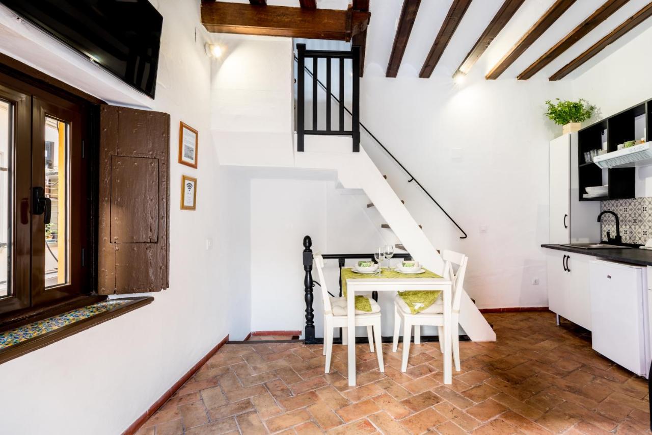 Casa Ispal Alfalfa Siviglia Esterno foto